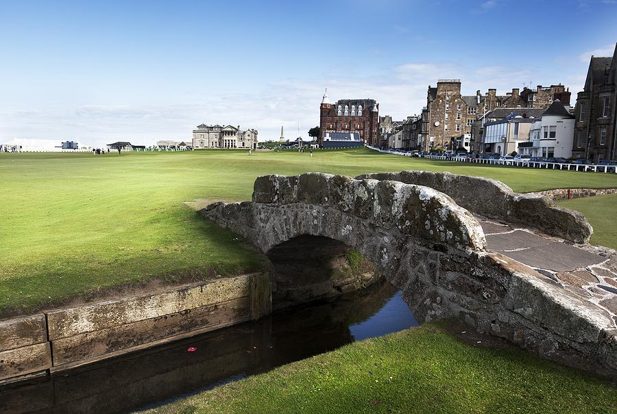 5 Stunning UK Golf Courses To Visit